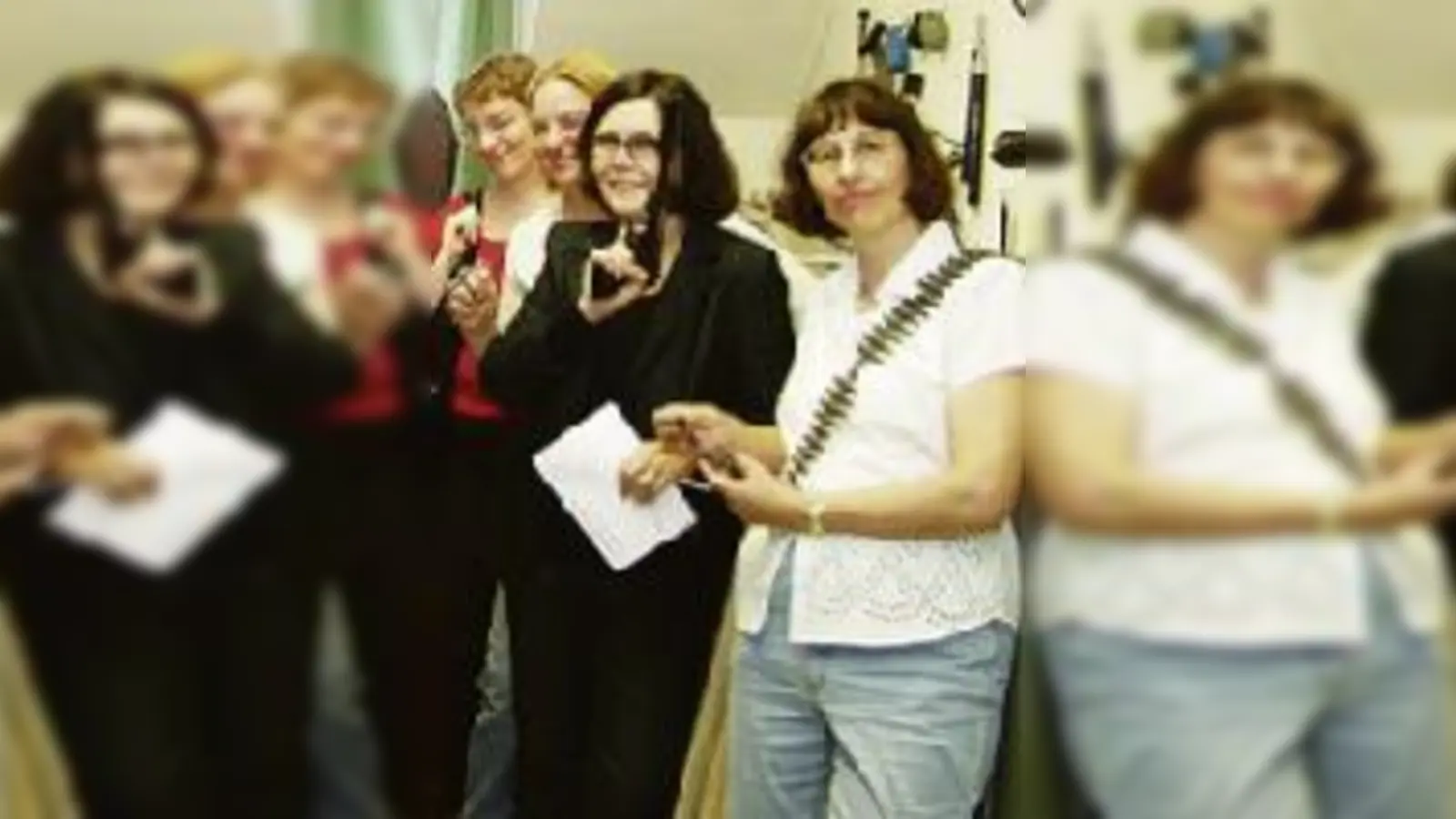 Die »Sisters of Crime« rüsten sich für den Krimiabend.  (Foto: Veranstalter)