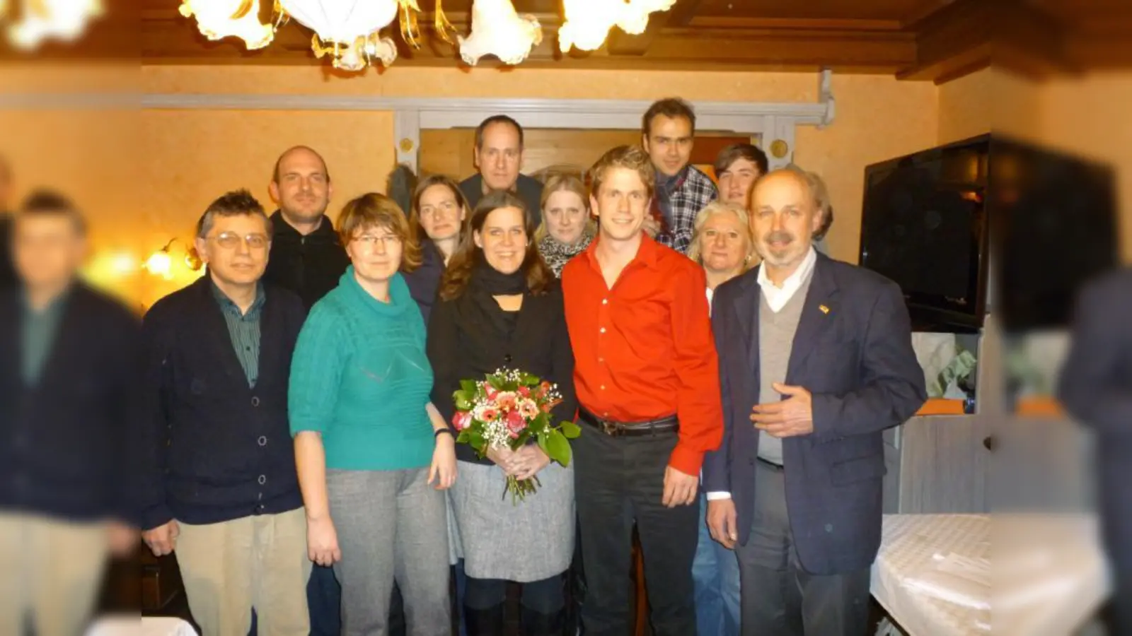 Der neue Vorstand der Laimer SPD (v.l.): Turan Fettahoglu (Schriftführer), Harald Kraus (Presse), Karin Brieger (Kasse), Frauke Hillebrecht (Verkehr), Thomas Brinkmann (Bildung), Stadträtin Verena Dietl (Stellvertretende Vorsitzende), Beate Götz (Frauen), Carsten Kaufmann (Vorsitzender), Markus Peller (ASG), Margit Meier (Stellvertretende Vorsitzende), Philipp Seifarth  (Jusos) und Bezirksrat Werner Brandl (Stellvertretender Vorsitzender). (Foto: pi)