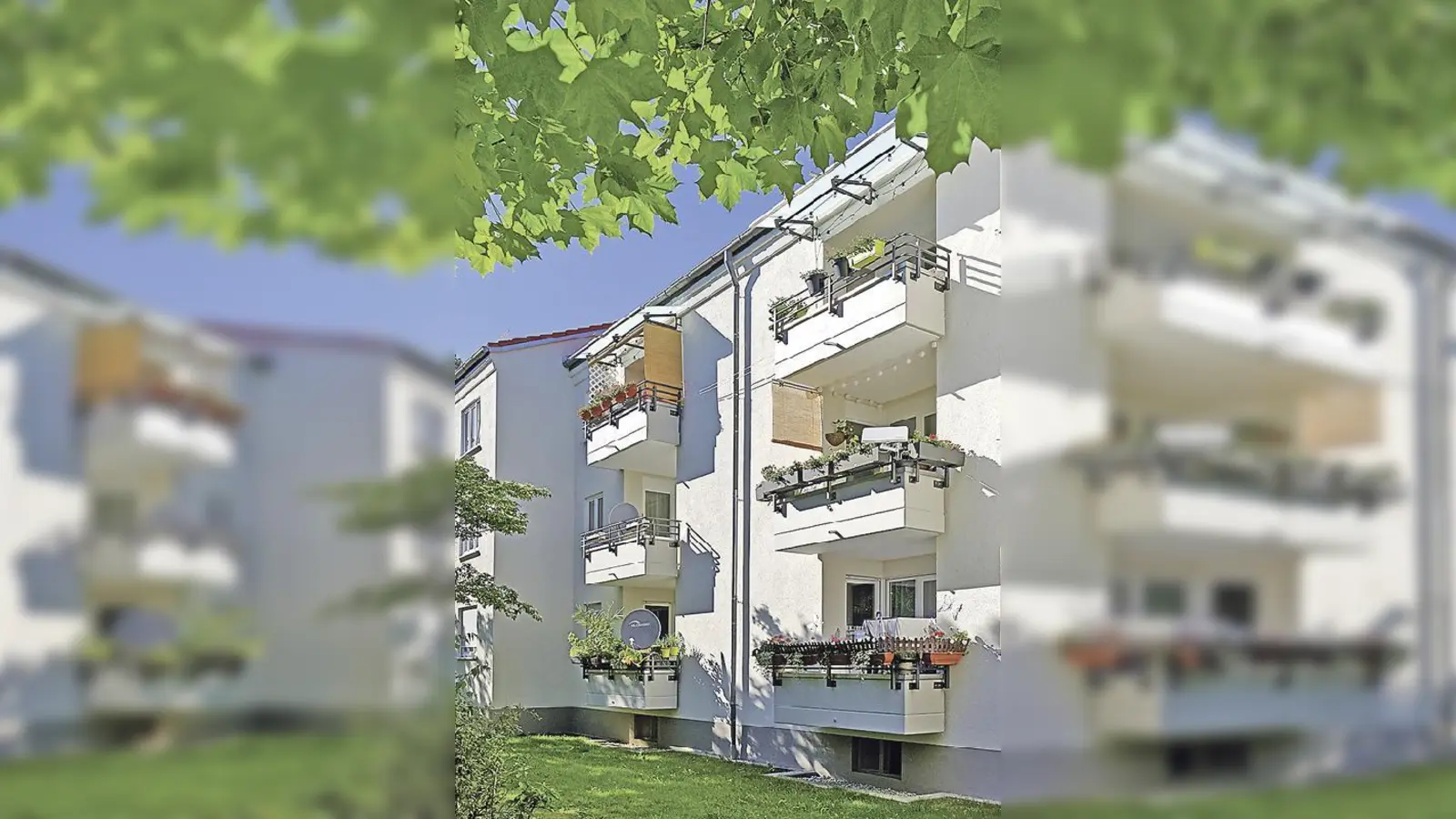 Erstrahlen in neuem Glanz: die Wohneinheiten derkommunalen GEWOFAG in Nederling.	 (Foto: Roland Weegen)