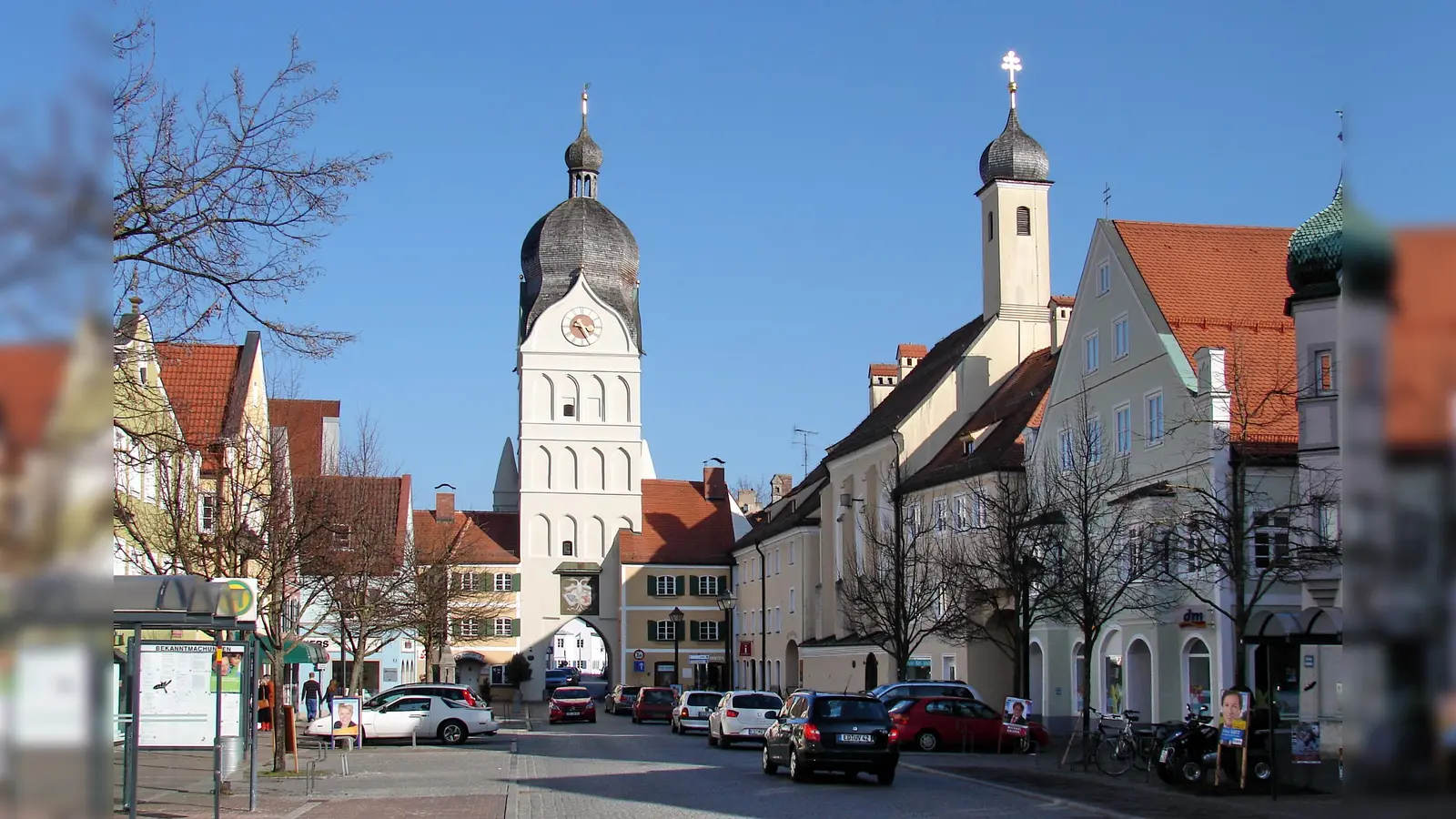 Mit ihrem malerischen Flair und ihrem wachsenden touristischen Angebot macht die Stadt Erding Gäste aus dem In- und Ausland auf sich neugierig. (Foto: Helmlechner, CC BY-SA 3.0)
