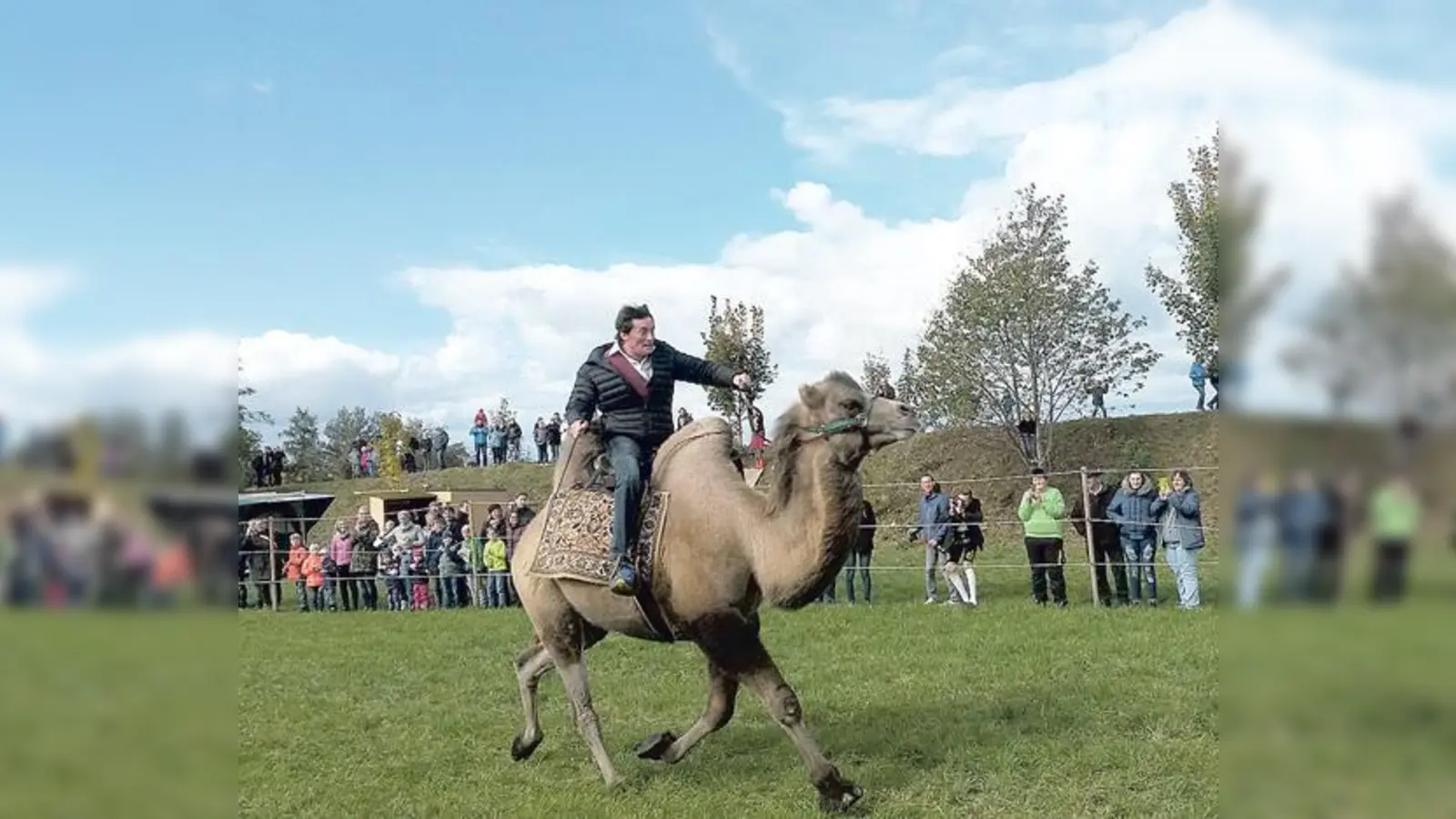 Das Kamelrennen am Kirta-Samstag war nur eines der vielen Höhepunkte am Wochenende.	 (Foto: Stefan Dohl)