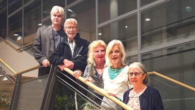 Sind weiterhin im Vorstand des Kunstkreises Germering tätig (v.l.): Andreas Parzefall, Horst Plafka, Uli Baab, Christa Geiger und Hanne Wölfle. (Foto: Wilhelm Barger)