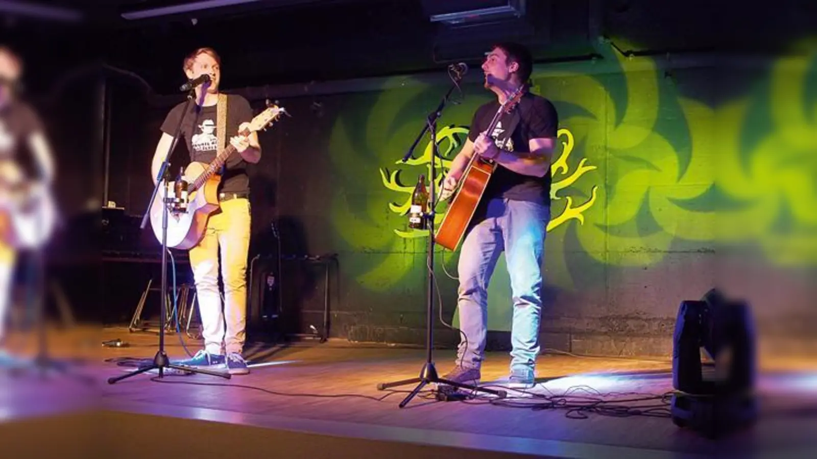 »Zwoa Bier« alias Michi Schauer (r.) und Sepp Bastl.	 (Foto: VA)