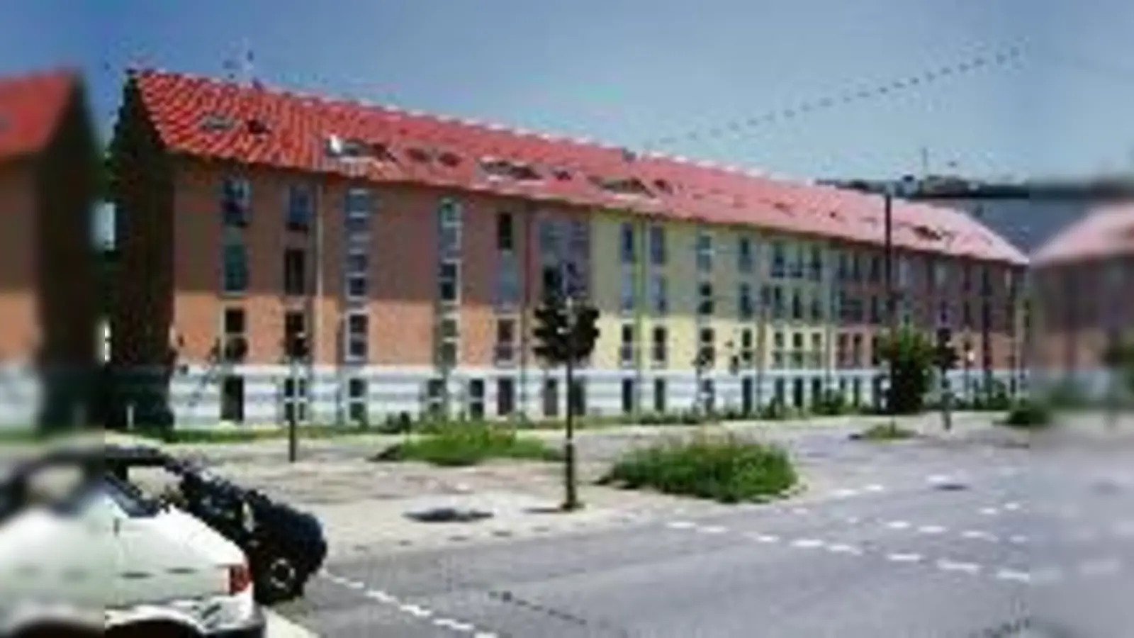 »Keinerlei Auffälligkeiten«: BA-Chefin Salzhuber freut sich über das gelungene Projekt »Kompro«-Haus.  (Foto: ras)