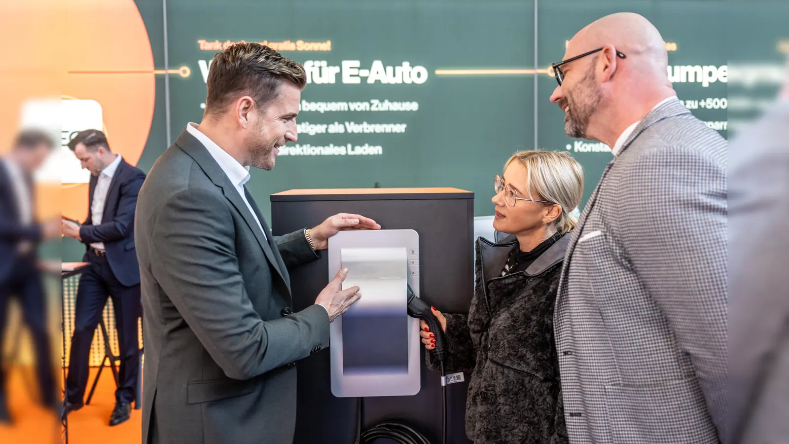 Auf der Heim &amp; Handwerk findet man einfach alles, auch Beratung zu ganzheitlichen Energiekonzepten. (Foto: Thomas Plettenberg)