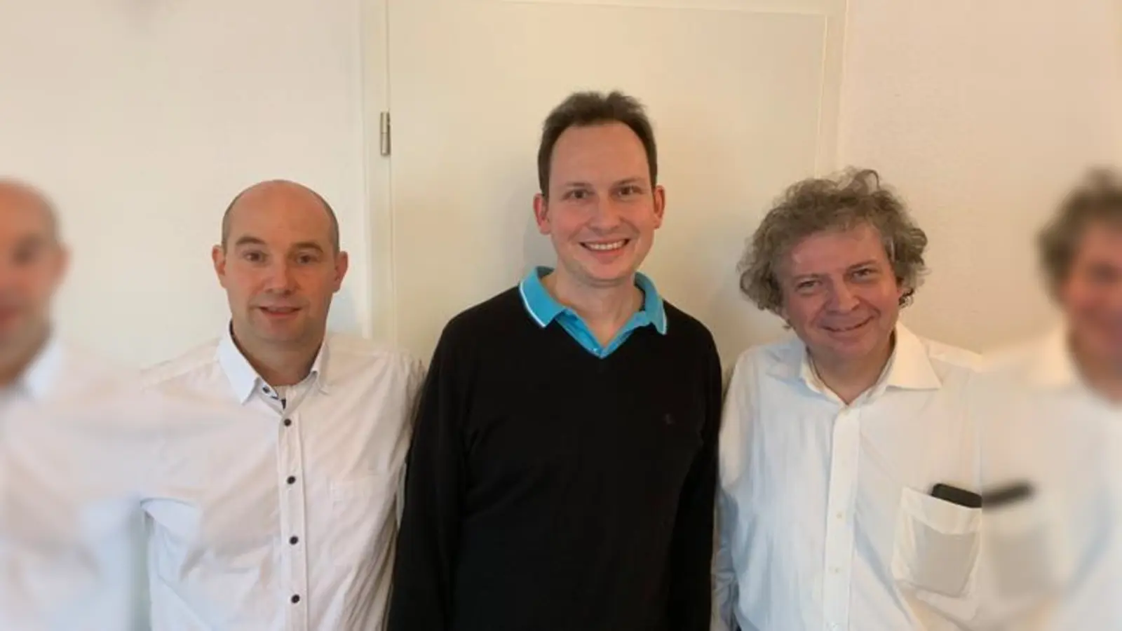 Der Vorstand des neuen Vereins Bürger für Pöring: erster Vorsitzender Thomas Heer,, Kassier Dr. Christian Baretti und zweiter Vorsitzender Gabriel Trischler.  (Foto: Verein)
