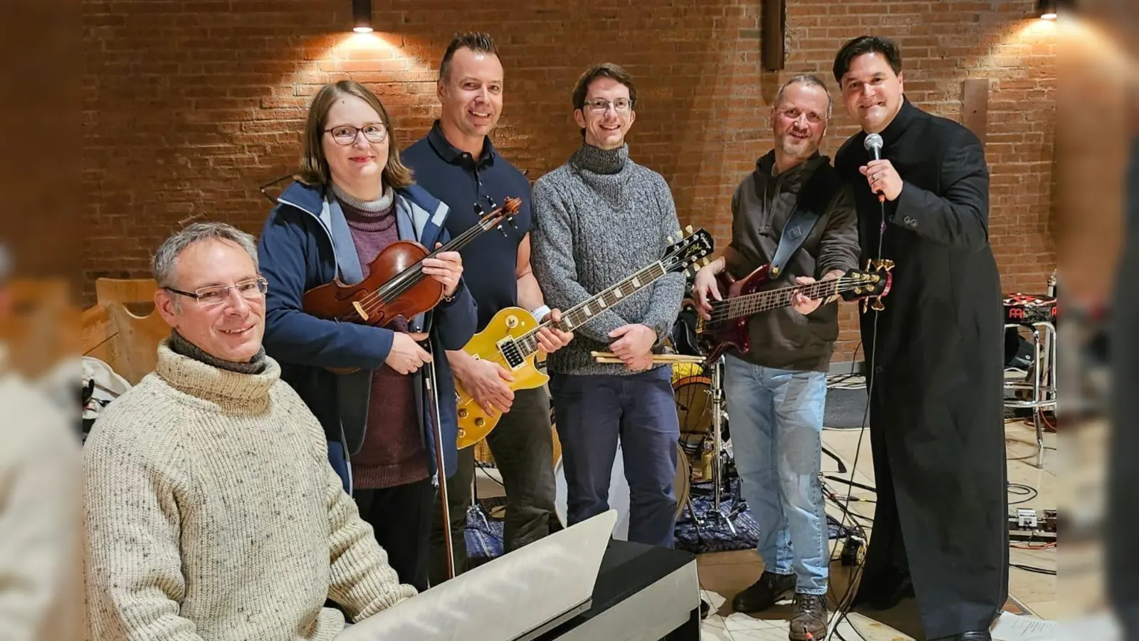 Zu einem besonderen Open-Air wird am Samstagabend eingeladen. (Foto: Rendezvous Band)