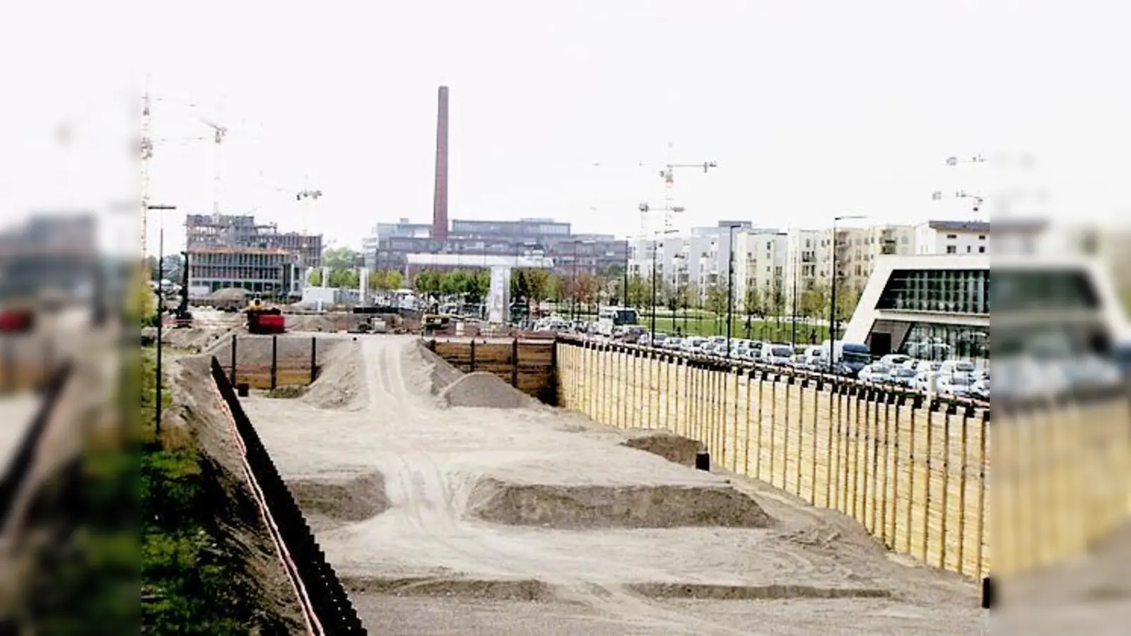 Immer noch im Entstehen: Im Arnulfpark wird fleißig weitergebaut.	 (Foto: VA)