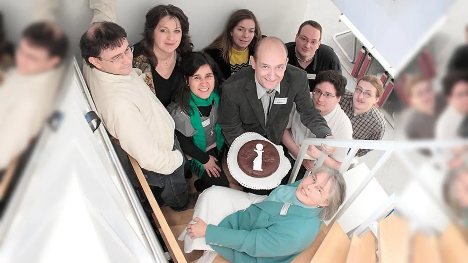 Das Team des Computer Shops Ottobrunn und Inhaber Michael Dettmer freuen sich auf Ihren Besuch zur Julibläums-Feier am 5. März. 	 (Foto: Merle Dettmer)