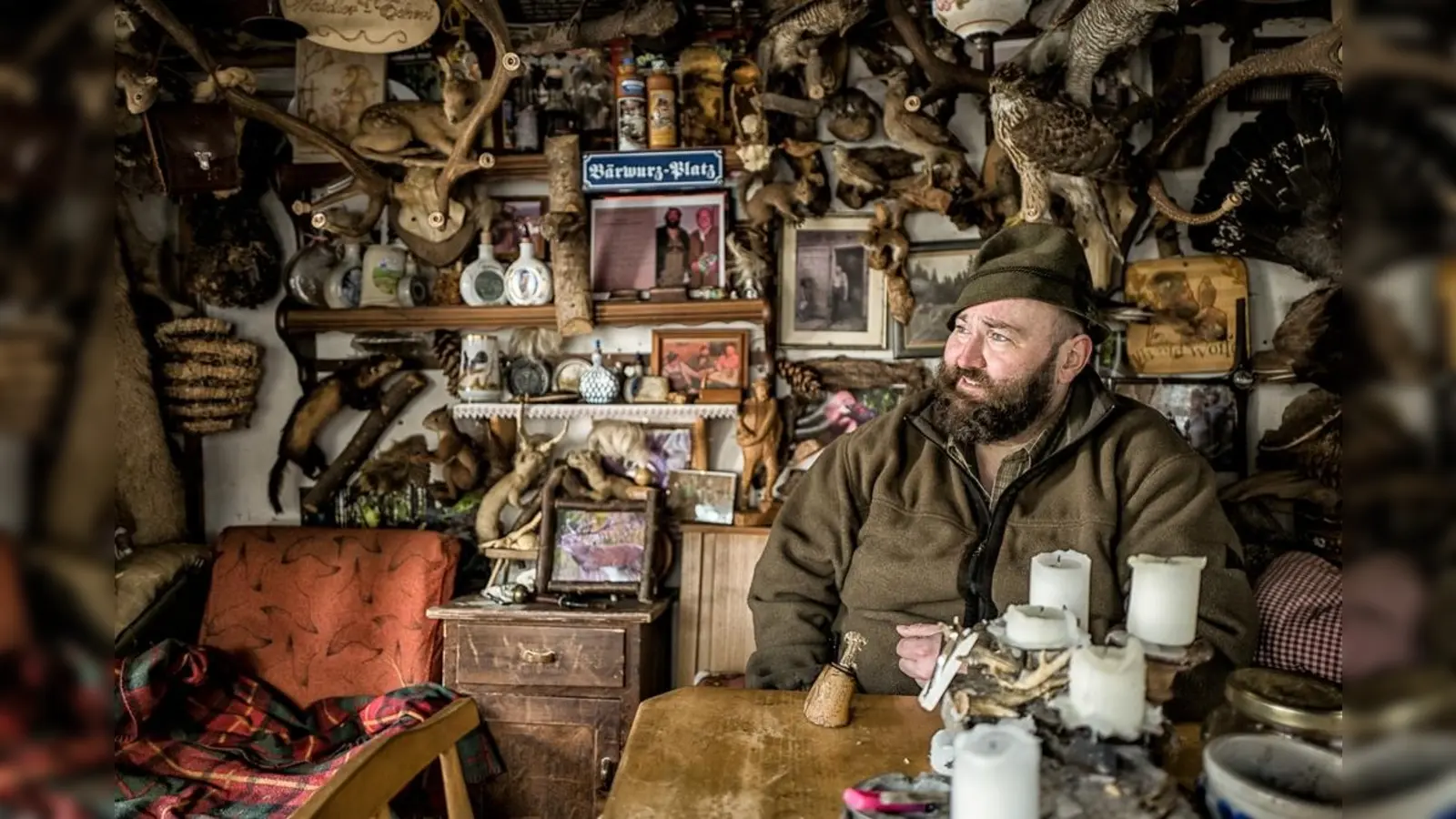 Eine ganz andere Seite des Freistaats zeigen die SZ-Redakteure Sebastian Beck (Fotografien) und Hans Kratzer (Texte) in der Ausstellung „Zeitlang - Erkundungen im unbekannten Bayern“ (Foto: Sebastian Beck)