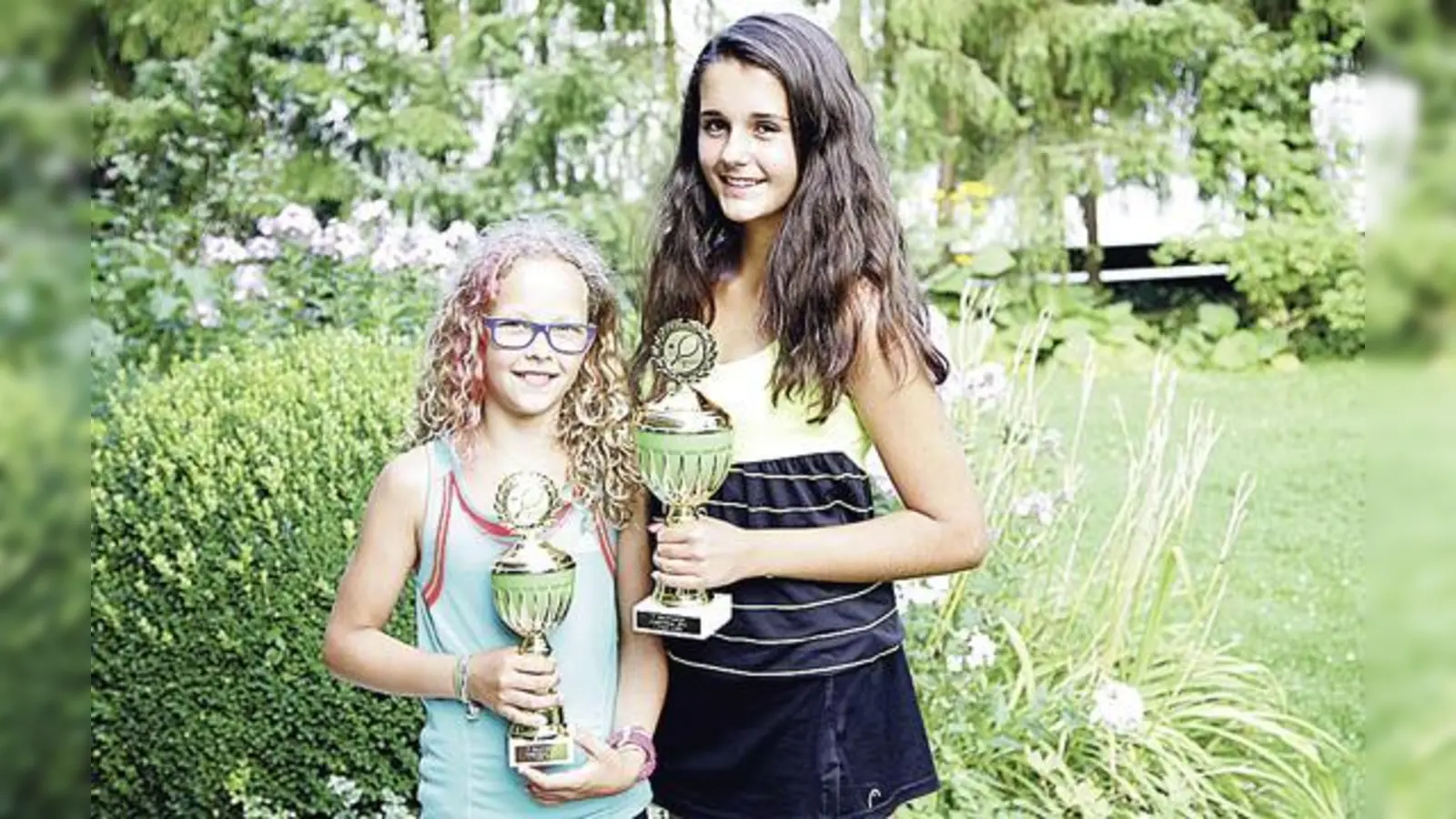 Nina Langenfeld (v. l.) und Sarah Möhrlein blieben beim Turnier am Ende ungeschlagen. 	 (Foto: SC B-V)