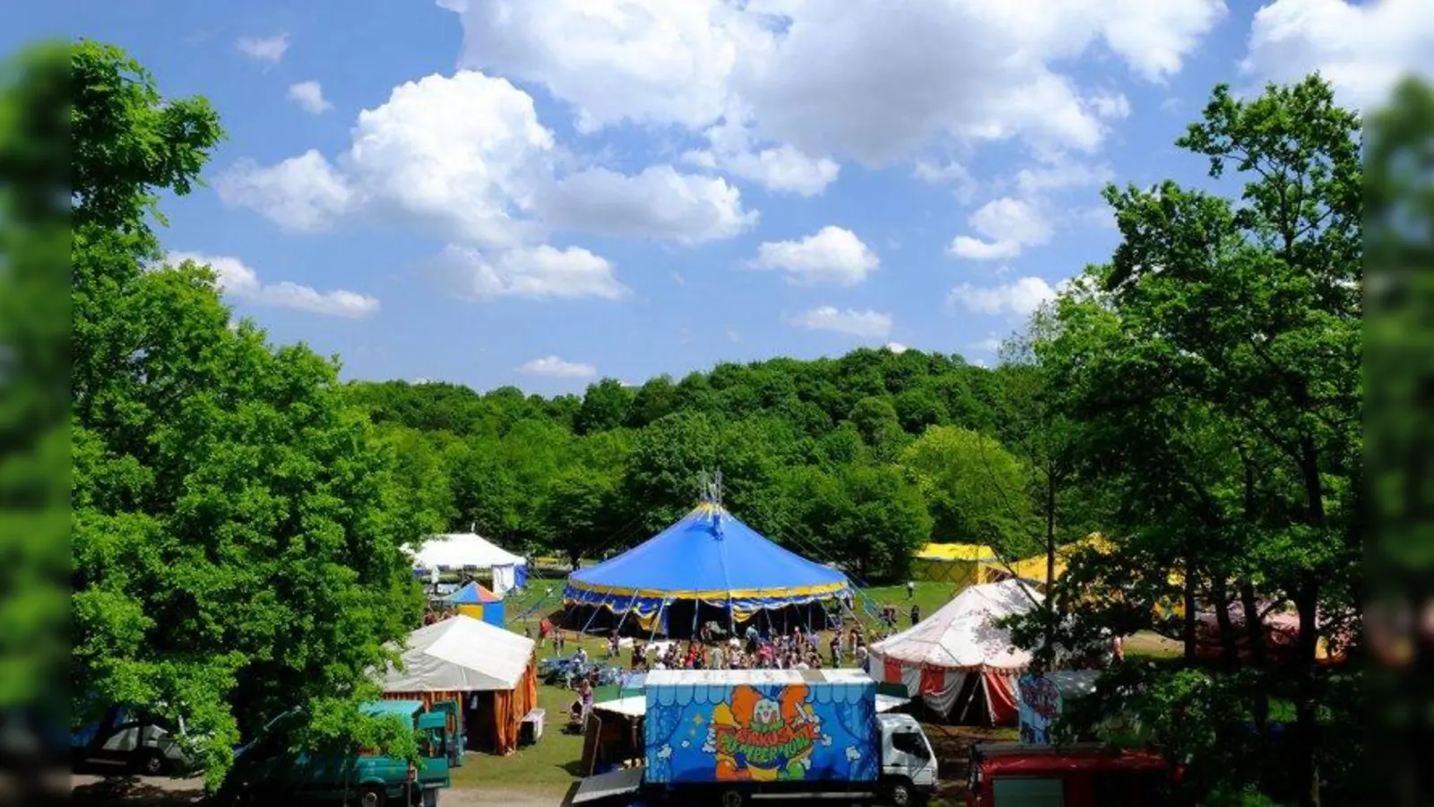 Pfingstferienprogramm: Die beliebte „Zirkuslust” des „Spielen in der Stadt e.V.” schlägt vom 12. bis 18. Juni wieder ihre Zelte im Westpark auf. (Foto: Spielen in der Stadt e.V.)