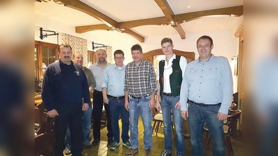 Andreas Heiss, Michael Grasser, Günter Eis, Gerhard Ziegleder, Johannes Ziegleder und Stefan Klotz (v. li.).	 (Foto: FFW)