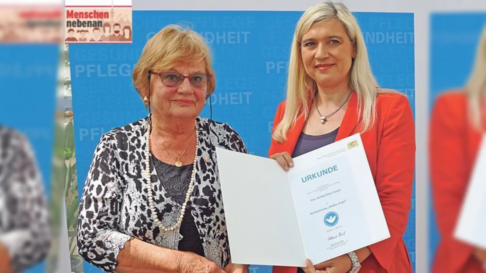 »Die Ehrung war sehr menschlich und nett«: Aus den Händen von Gesundheits- und Pflegeministerin Melanie Huml (rechts) erhielt Christel Karger vom Hospizkreis Ismaning vor kurzem den »Weißen Engel«, eine Auszeichnung des Freistaats Bayern.	 (Foto: StMGP)