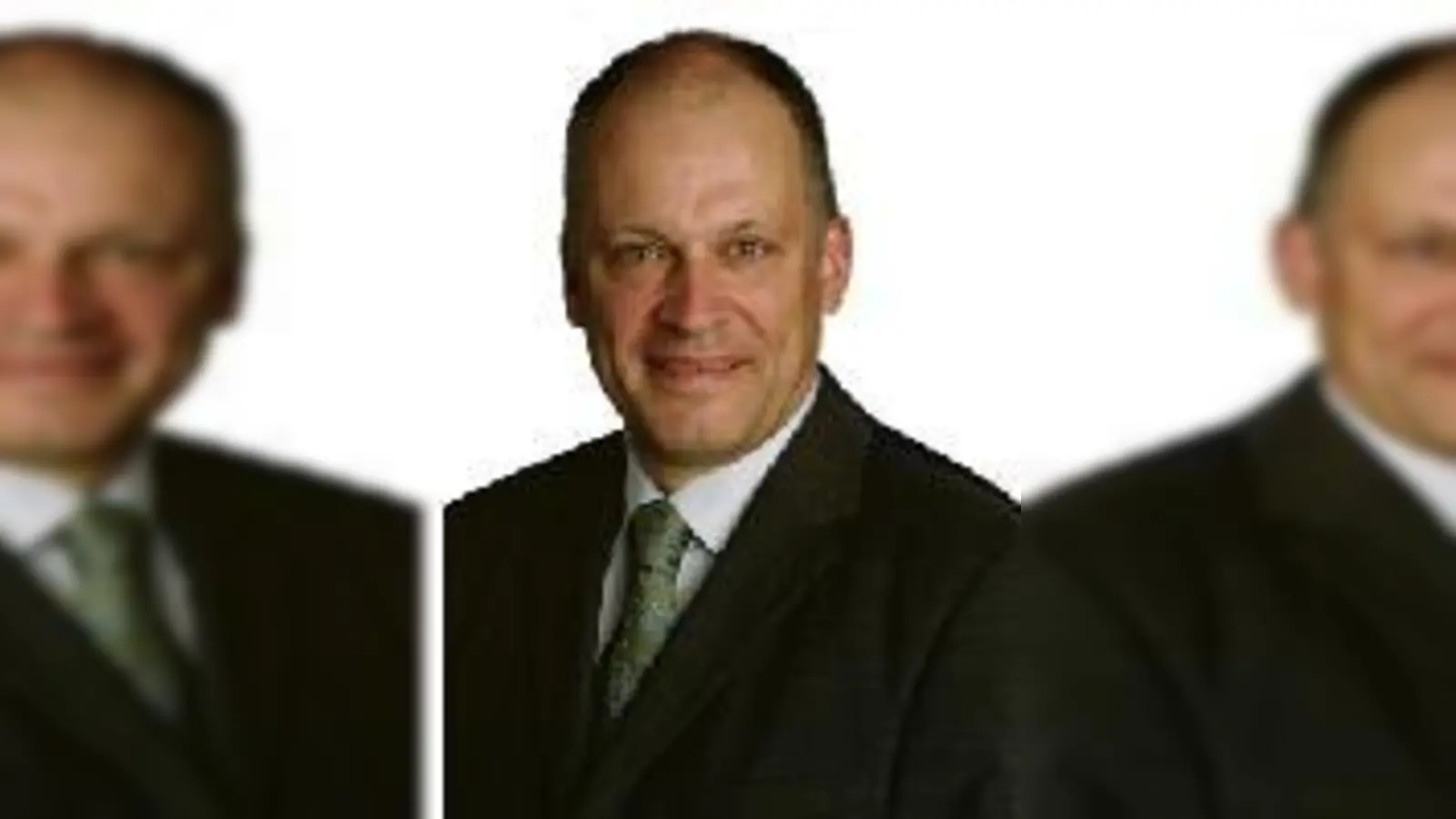 FDP-Mann Adrian Dunskus wünscht sich mehr Kundenfreundlichkeit von der Deutschen Post  (AG.Foto: AD)