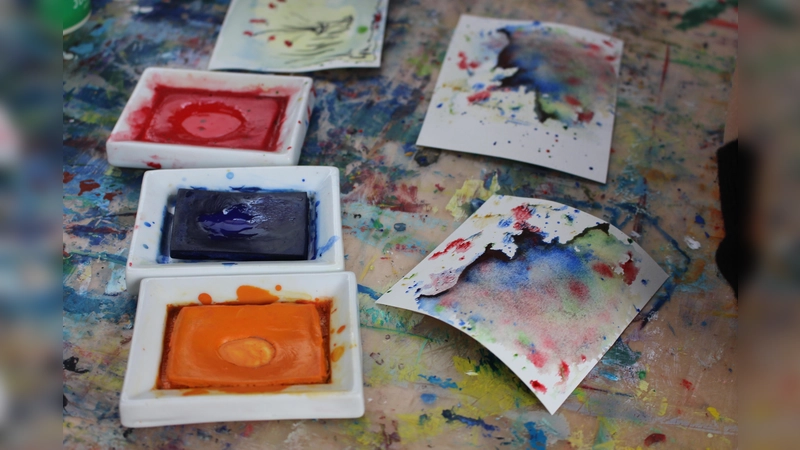 Einfach mitmachen: Die Malakademie München lädt am Sonntag, 17. Februar, ein. (Foto: Münchner Bildungswerk/Gubricka)