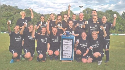 Die siegreichen Damen der SG Eching/Inhauser Moos: Meistertitel krönt erfolgreiches Jahr.	 (Foto: SG)