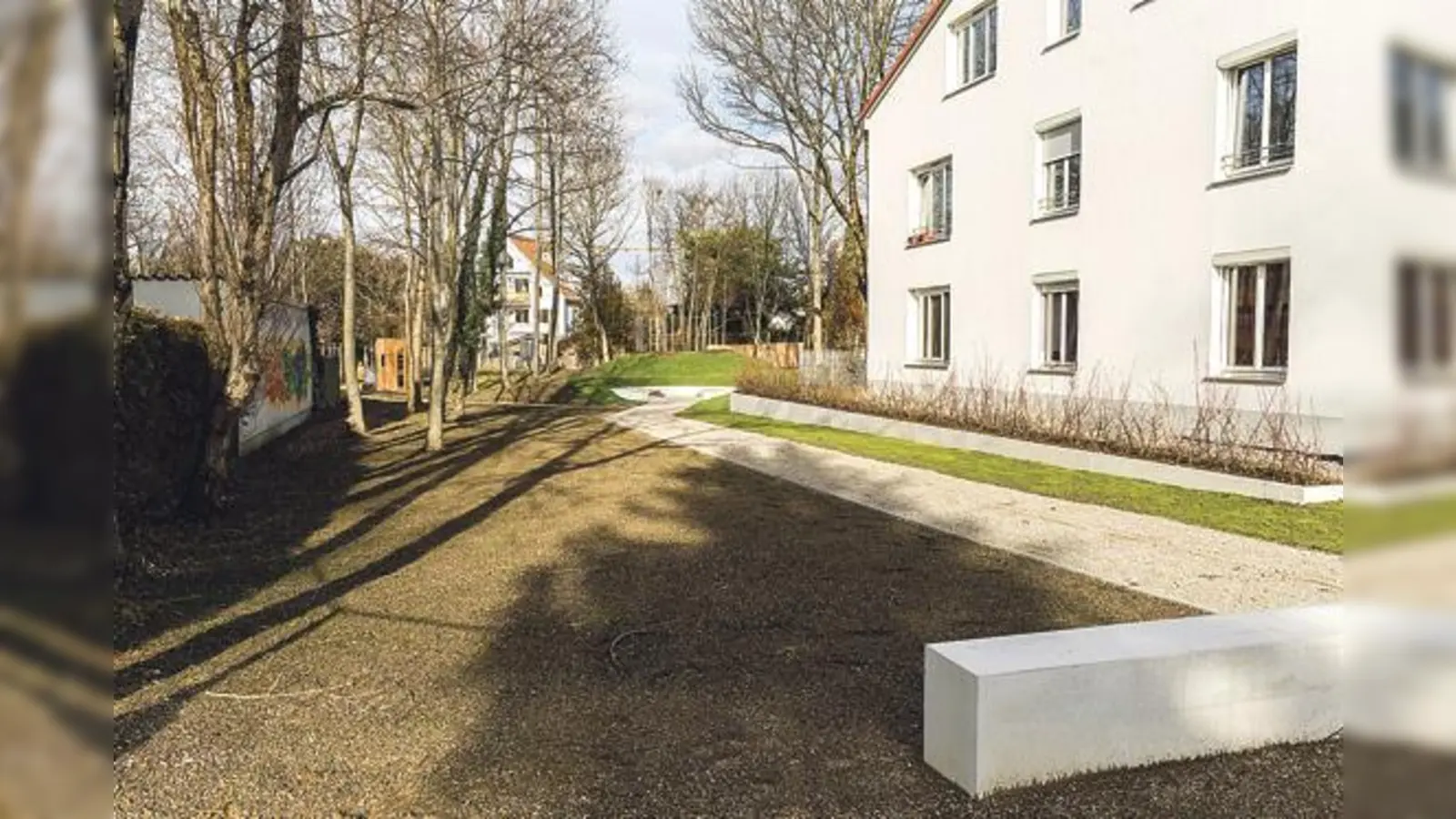 Neue Grünanlage im Herzen Truderings wird feierlich vom Stadtteilladen Trudering, der Münchner Gesellschaft für Stadterneuerung mbH und dem Baureferat eröffnet.	 (Foto: privat)