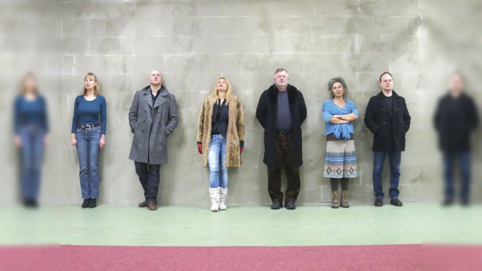 Das Theater Fisch&amp;Plastik: es spielen Joachim Bauer, Alexander Diepold, Rainer Haustein, Jeanna Kalantaj, Astrid Martiny und Sebahat Ünal. (Foto: Nina Strukamp)