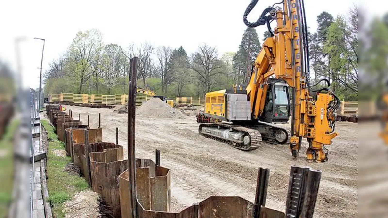 Für das neue AWO-Wohn- und Pflegeheim am Perlacher Forst haben die Arbeiten begonnen.	 (Foto: VA)