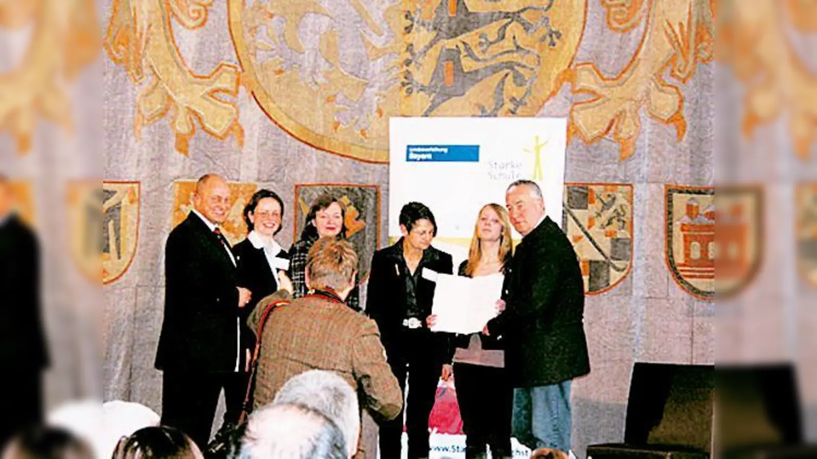 Die Schüler freuten sich sichtlich über ihren Preis und die Auszeichnung.	  (Foto: Veranstalter)