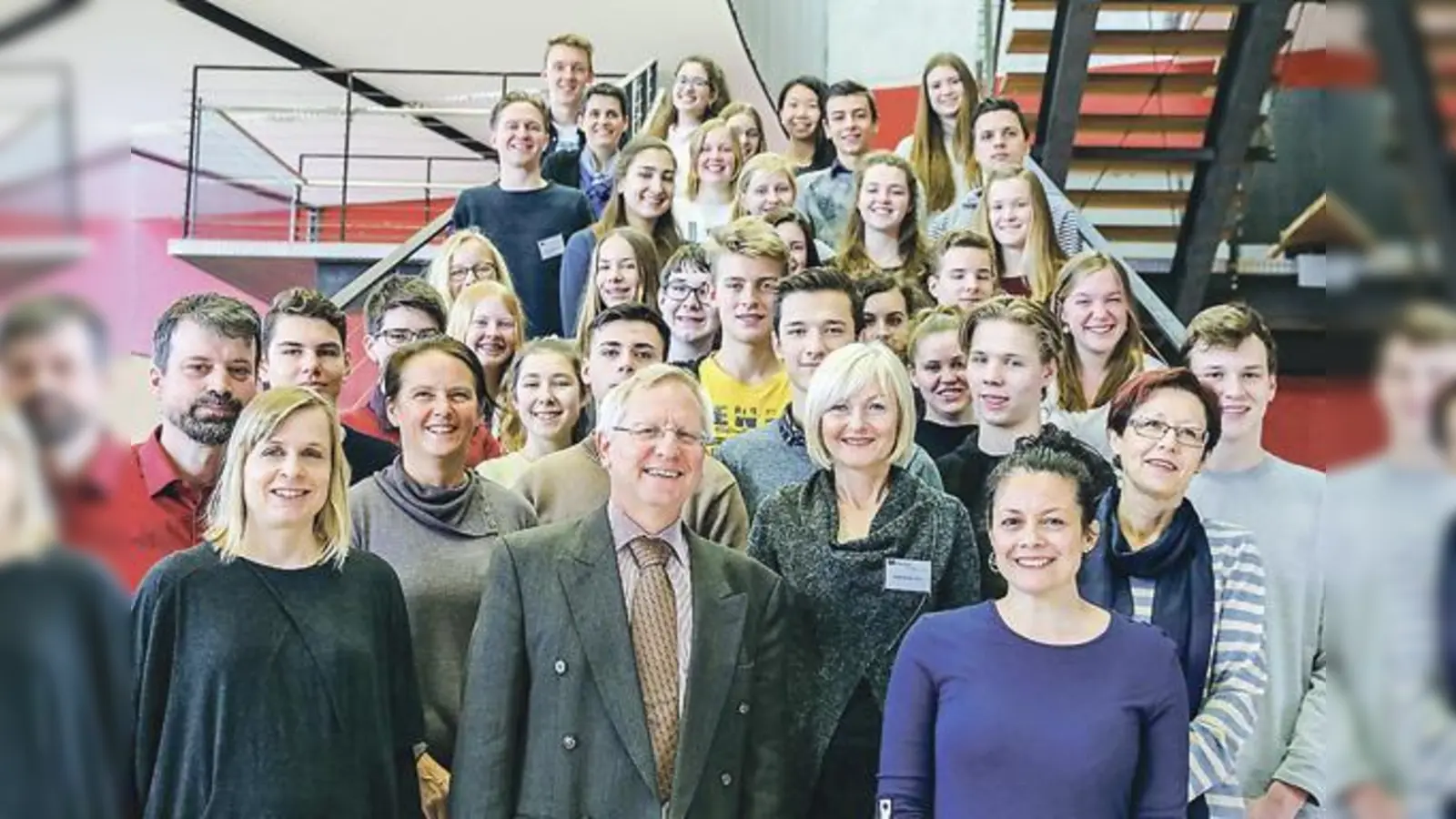 Mit der Teilnahme am internationalen »Erasmus+«-Programm dokumentieren Lehrer, Schüler und Gäste das OMG Neufahrn ihre Verantwortung für ein vereintes Europa.	 (Foto: VA)