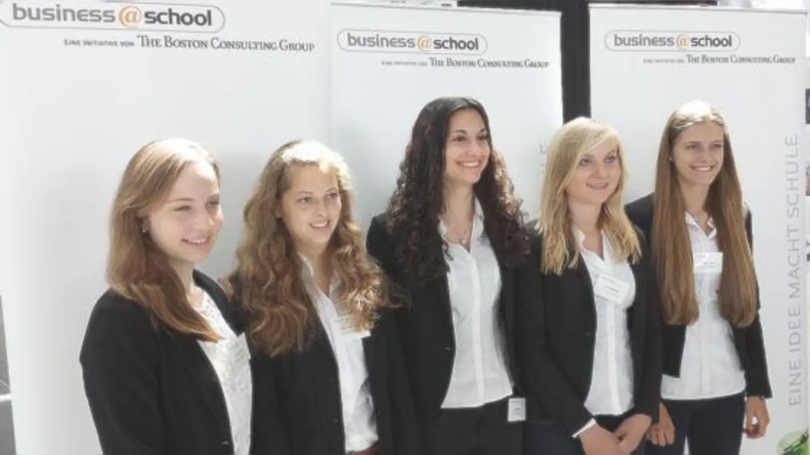 Das b@s Schulsiegerteam mit »Musicflip« als bester Geschäftsidee.	 (Foto: privat)