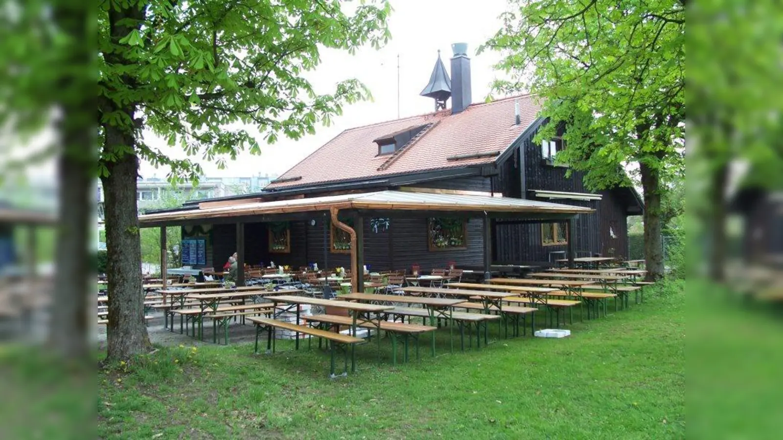 Das Winkerlstüberl ist das Vereinshaus des Kleingartenvereins München Süd-West 12 e.V. Hier befindet sich auch der Eingang der Anlage: <br>Eduard-Stadler-Winkel 3. (Foto: nn)