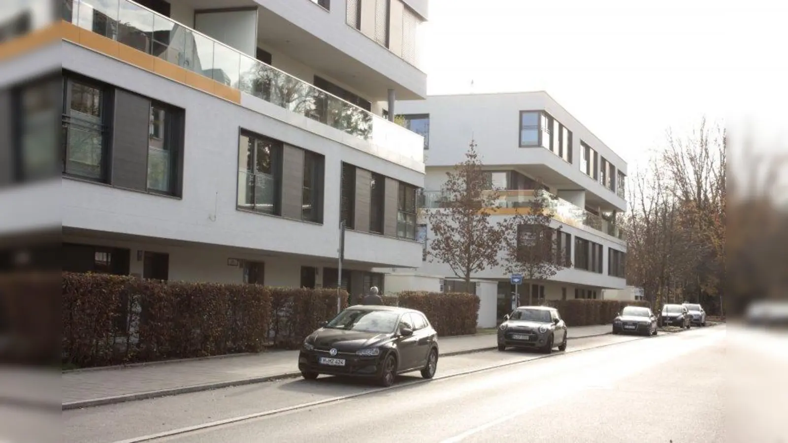 Im nördlichen Abschnitt der Maria-Einsiedel-Straße hat das Parkraummanagement dafür gesorgt, dass freie Parkplätze verfügbar sind. (Foto: job)