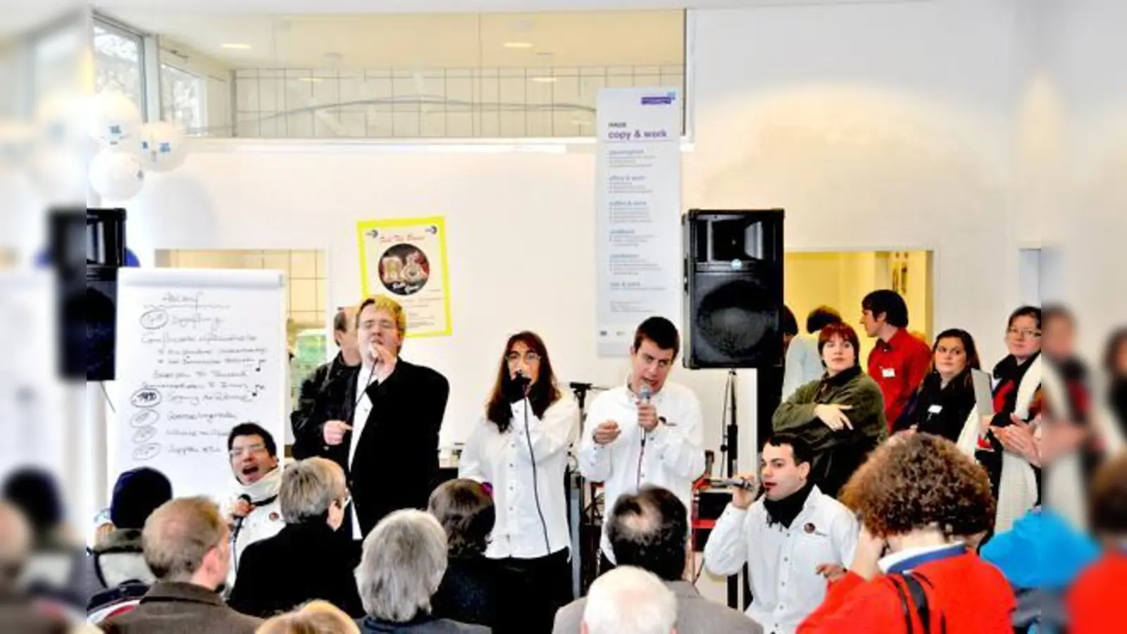 Für musikalische Aufmunterung bei der Eröffnung der neuen Räume von »copy &amp; work« sorgte die »Rolli Gang«.	 (Foto: sf)