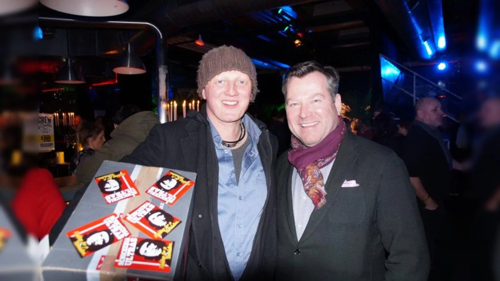 Backstage-Betreiber Hans-Georg Stocker (l.) zusammen mit Münchens zweitem Bürgermeister, Josef Schmid. (Foto: D. Schneider)