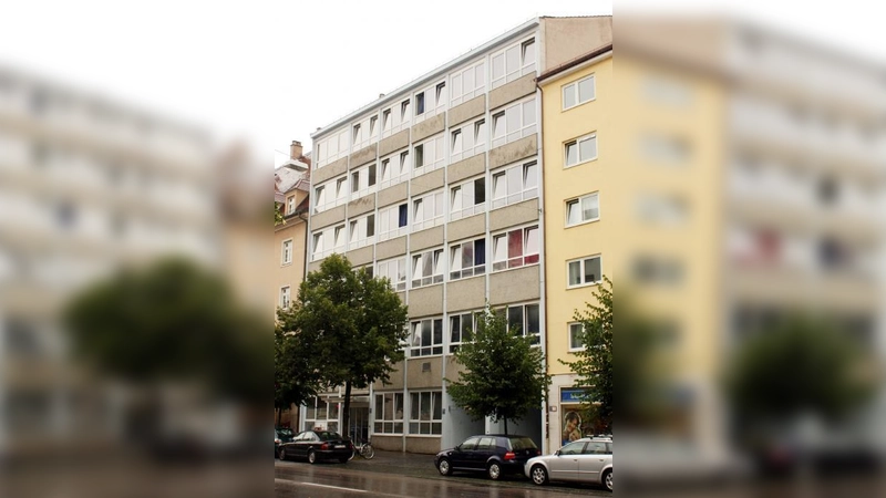 In der Implerstraße 51 werden nun auch Minderjährige ohne Begleitung einquartiert. (Foto: job)