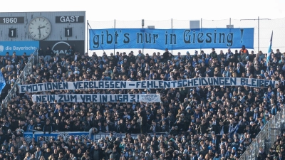 Bleiben ohne Videounterstützung: Schiedsrichter in der 3. Liga. (Foto: Anne Wild)