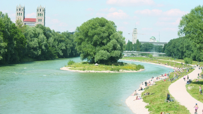 Damit die Isar-Ufer ein sicherer Freizeitort bleiben, sind offene Feuer dort verboten.  (Foto: job)
