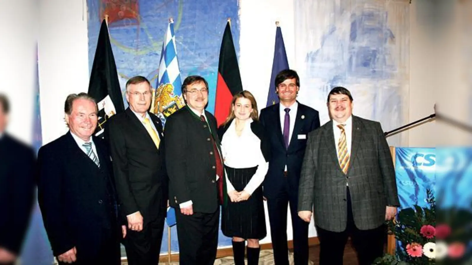 Beim Neujahrsempfang der CSU im Pelkovenschlössl (v. l.): Dr. Rainer Großmann, Johannes Singhammer, Joachim Unterländer, Mechthilde Wittmann, Dr. Alexander Dietrich und Bernd Posselt.	 (Foto: ws)
