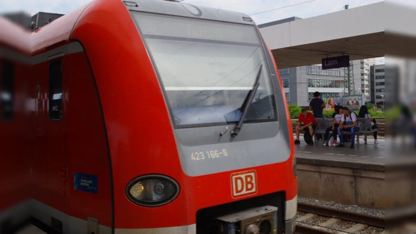 Mit dem Bau der zweiten Stammstrecke, bekommt auch Laim ein weiteres Gleis. Für Rollstuhlfahrer ist der Bahnsteig nach aktuellem Planungsstand jedoch drei Jahre lang nicht zugänglich. (Foto: kö)