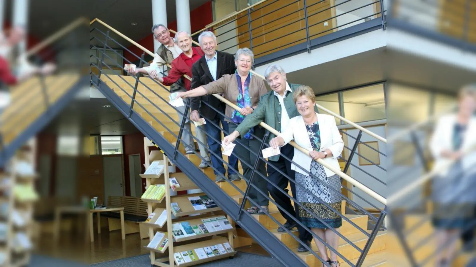 25 Jahre Schuldenfreiheit in Planegg: dafür haben viele Bürgermeister und Kämmerer die Grundlage geschaffen. V.l. Erwin Holzapfel, Günther Schuppler, Alfred Pfeiffer, Ulrike Höfer, Dieter Friedmann und die amtierende Bürgermeisterin Annemarie Detsch. (Foto: US)