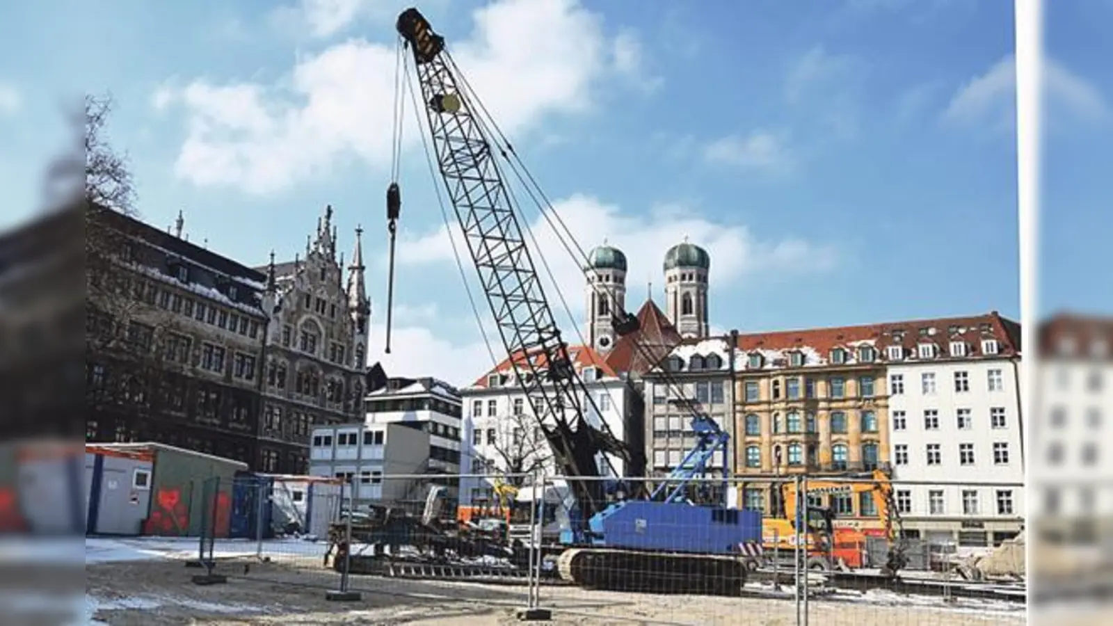 Der Seilbagger für die Brunnenborhungen wurde bereits am Marienhof angeliefert. Weiteres Gerät folgt diese Woche, dann beginnen die Arbeiten. 	  (Foto: DB AG/Maximilian Endrös)