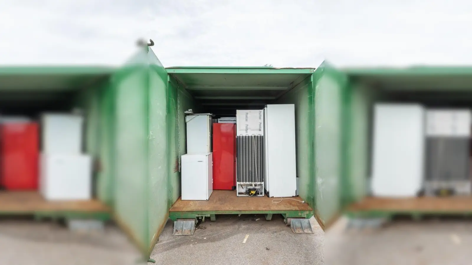 Auch in Pöcking können jetzt ausgediente Kühlgeräte entsorgt werden. (Foto: AWISTA)