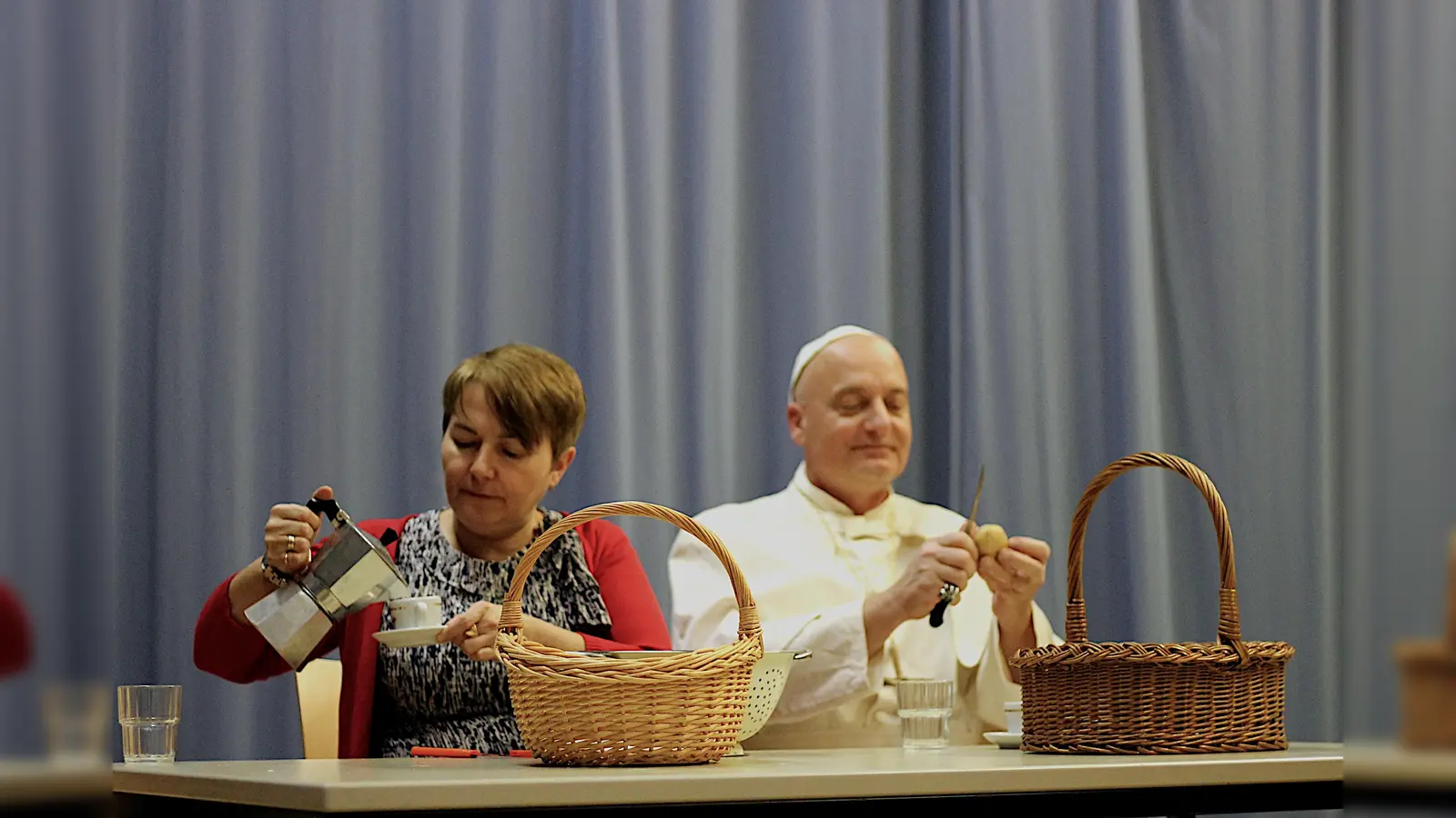 Auf einen vergnüglichen Theaterabend darf man sich Ende März im Pepper freuen. Gezeigt wird ein Stück von João Bethencourt. (Foto: BayArt Volkstheater e.V. )