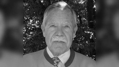 Der langjährige Unterföhringer Bürgermeister Klaus Läßing ist mit 88 Jahren verstorben. (Foto: Gemeinde Ufg)