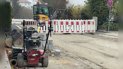 Um Geduld bat Walter angesichts der vielen Baustellen für die Verlegung der Fernwärmeleitungen. (Foto: pst)