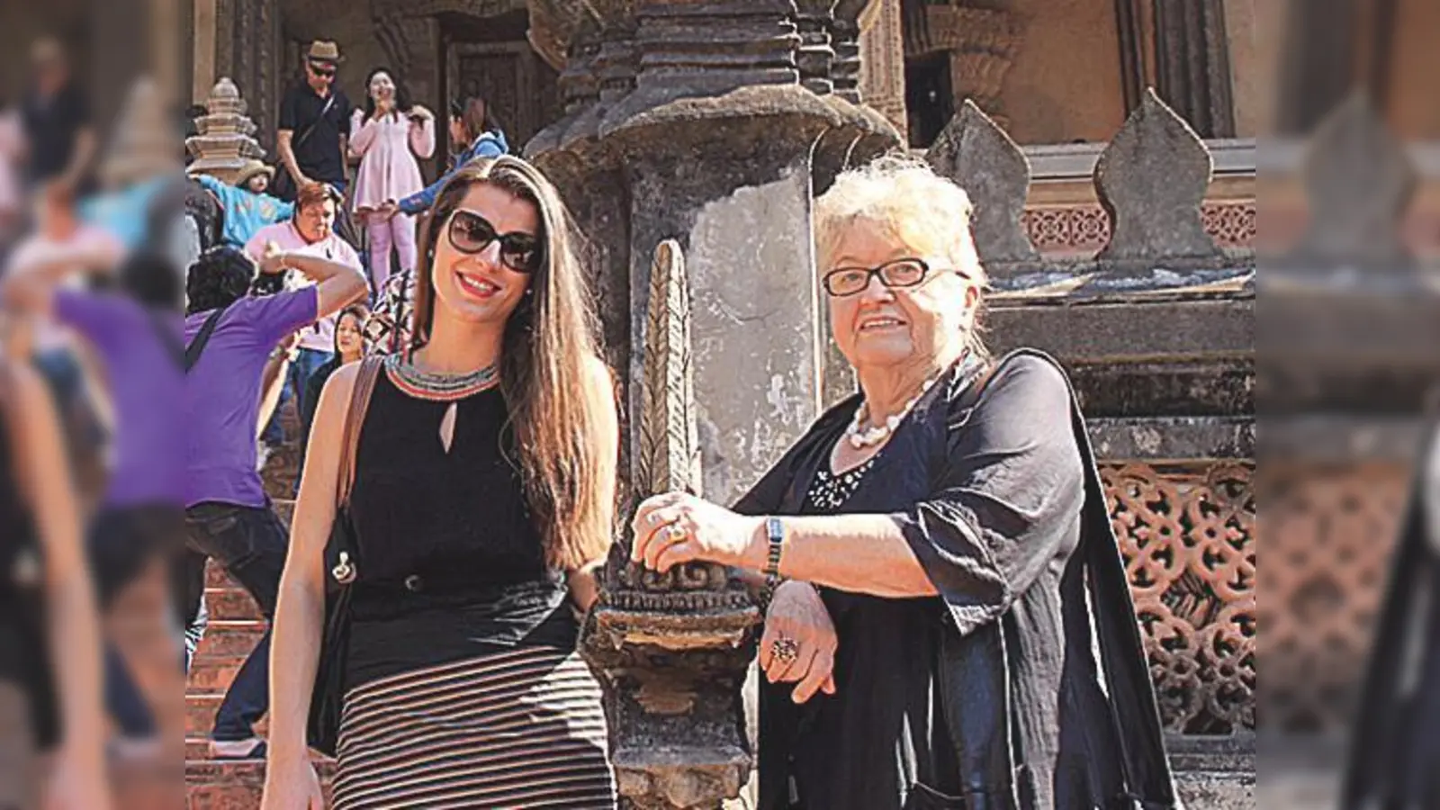 Gemeindemitarbeiterin Theresa Irl und Gerlinde Engel, die Leiterin des Schulprojekts in Laos.	 (Foto: privat)