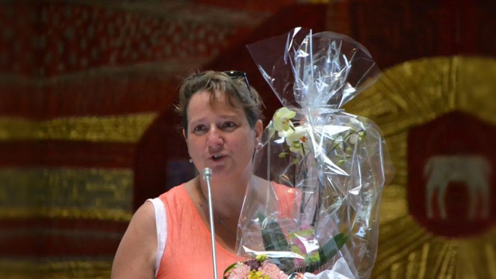 Nach 19 Jahren Engagement für den Elternbeirat der Kita Namen Jesu wurde Alexandra Gaßmann im Rahmen eines Gottesdienstes verabschiedet. (Foto: pi)