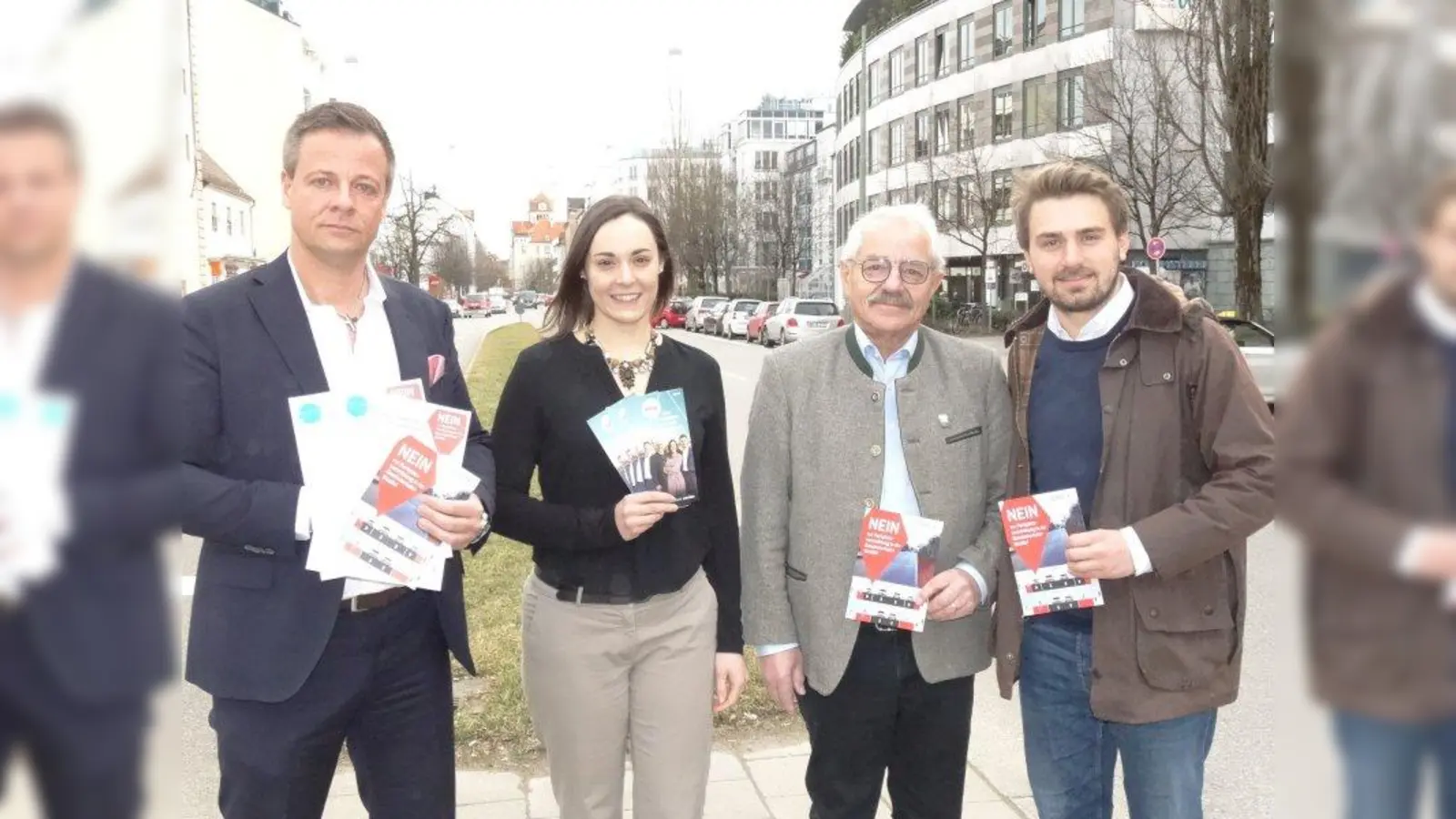 Wehren sich gegen „Parkplatzvernichtung” (von links): die CSU Stadtratskandidaten München Süd Dr. Michael Haberland, Veronika Mirlach, Otto Seidl und Matthias Stadler. (Foto: tab)