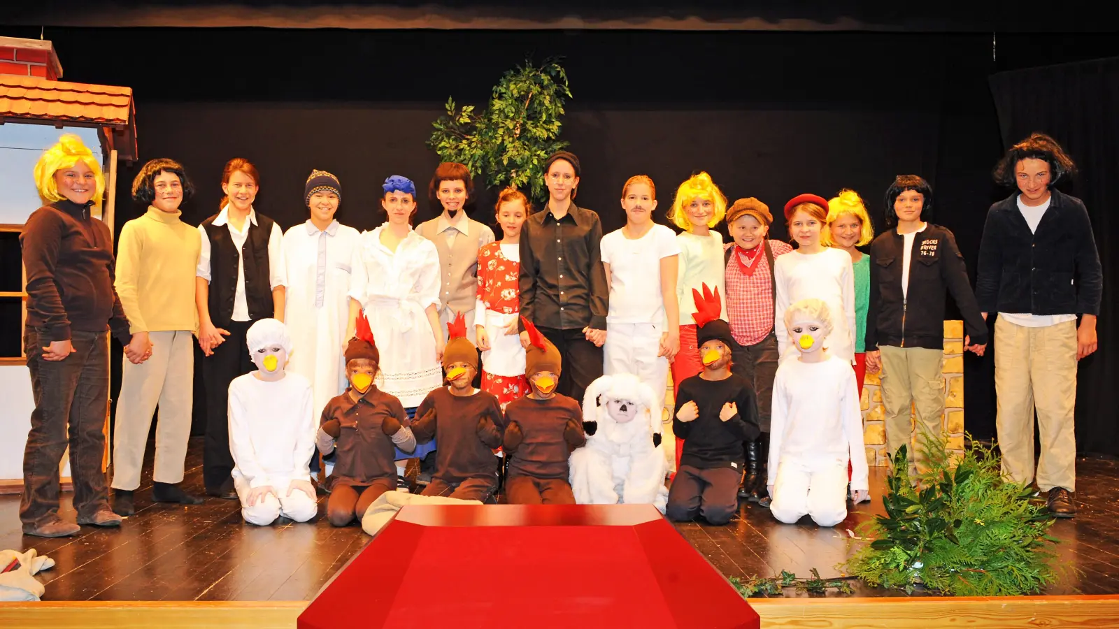 Die „Theaterküken“ zeigten im Jahr 2009 „Max und Moritz“. (Foto: R. Lex)