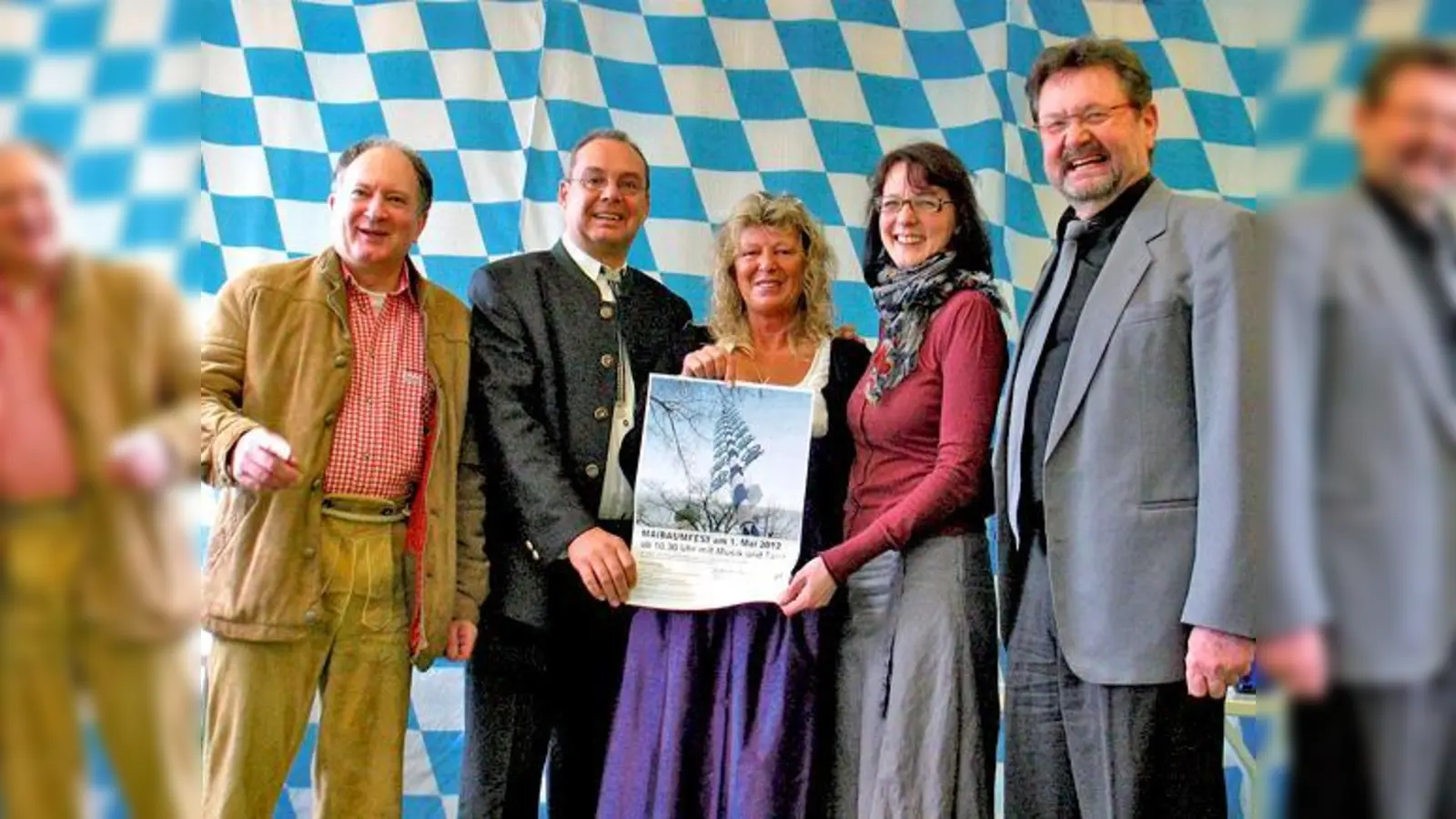 Verantwortlich für das Ramersdorfer Maifest sind: Klaus Körmer, Rudi und Karin Wagmüller, Meike Schmidt und Erwin Bohlig (von links).	 (Foto: aha)