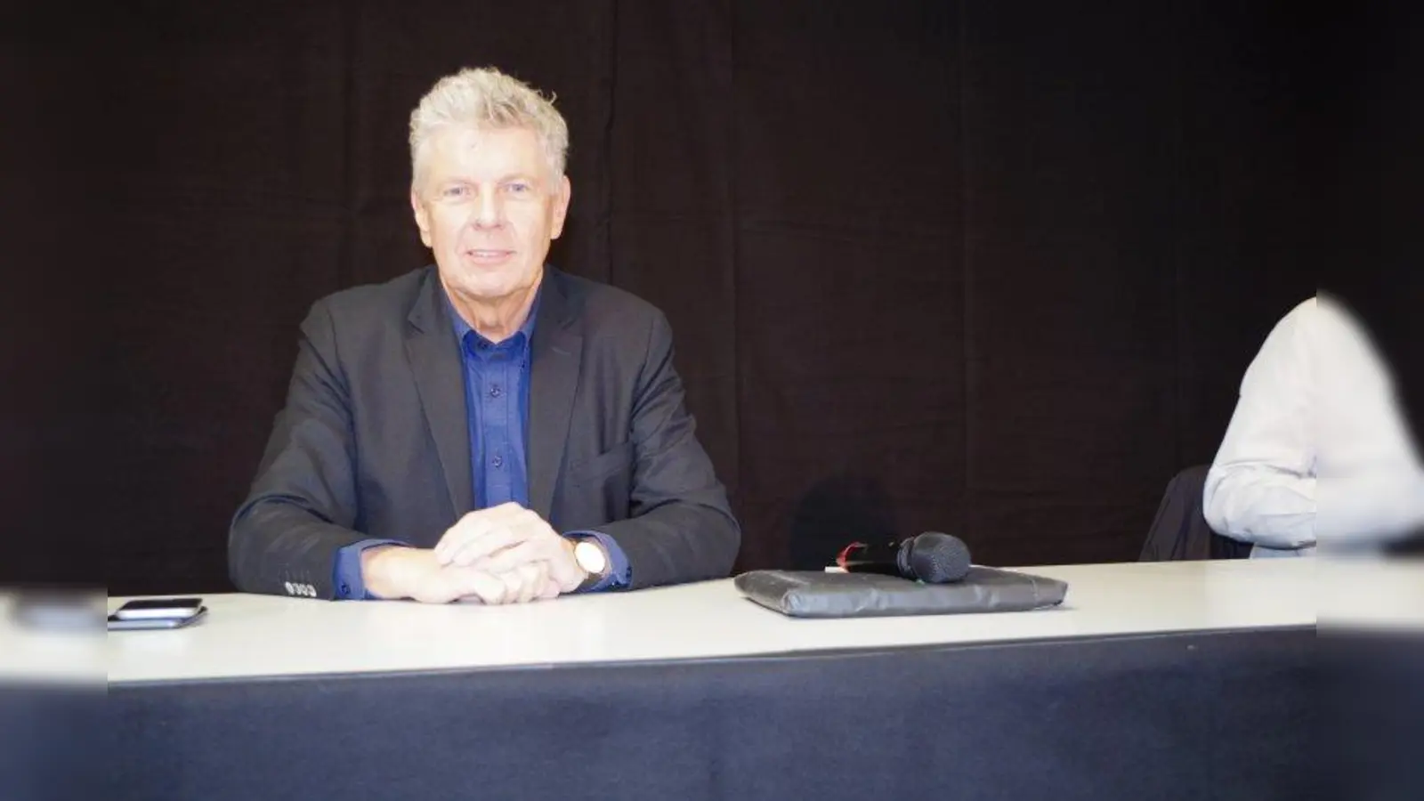 Oberbürgermeister Dieter Reiter kam zur Bürgersprechstunde ins Westend und stellte sich allen Fragen der Stadtteilbewohner. (Foto: kö)