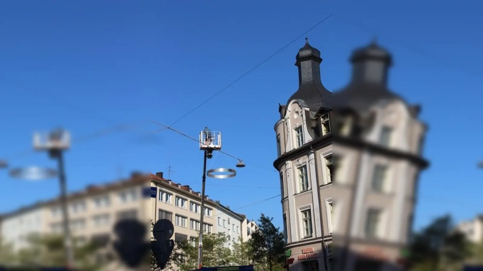 „Das neue Gestaltungskonzept wird dem Pasinger Zentrum ein neues, freundliches, einladendes und modernes Gesicht verleihen. Wir freuen uns sehr, dass das Lichtkonzept kurz vor der Umsetzung ist und sind gespannt darauf, wie es in der Bevölkerung ankommt.“ BA-Vorsitzender Frieder Vogelsgesang freut sich auf die Realisierung. (Foto: F.Vogelsgesang)