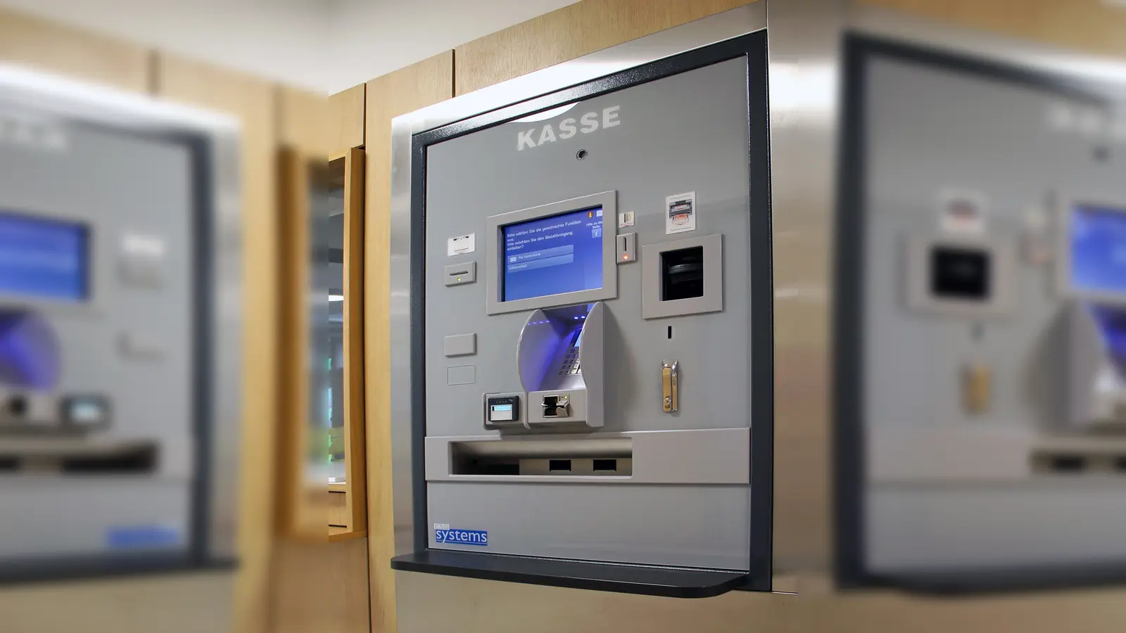 Ab sofort können Bürgerinnen und Bürger am Kassenautomat mit Karte bezahlen. (Foto: Gemeinde Gilching)